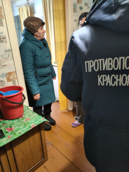 Подворовые обходы. Не забывайте о мерах пожарной безопасности в период новогодних праздников!. Подворовые обходы. Не забывайте о мерах пожарной безопасности в период новогодних праздников!.