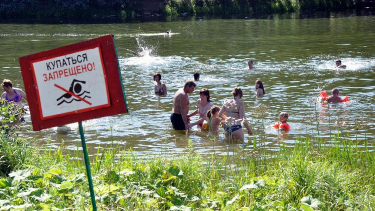 Сразу три человека утонули накануне при отдыхе на воде!. Сразу три человека утонули накануне при отдыхе на воде!.